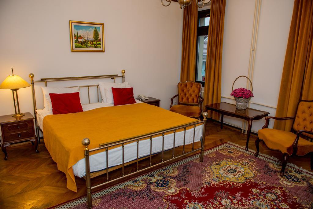 Hotel Grand Valjevo Kültér fotó
