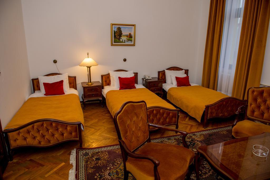Hotel Grand Valjevo Kültér fotó