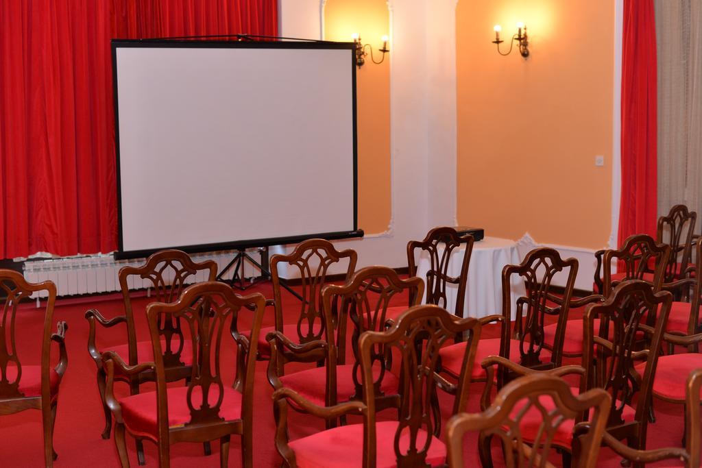 Hotel Grand Valjevo Kültér fotó